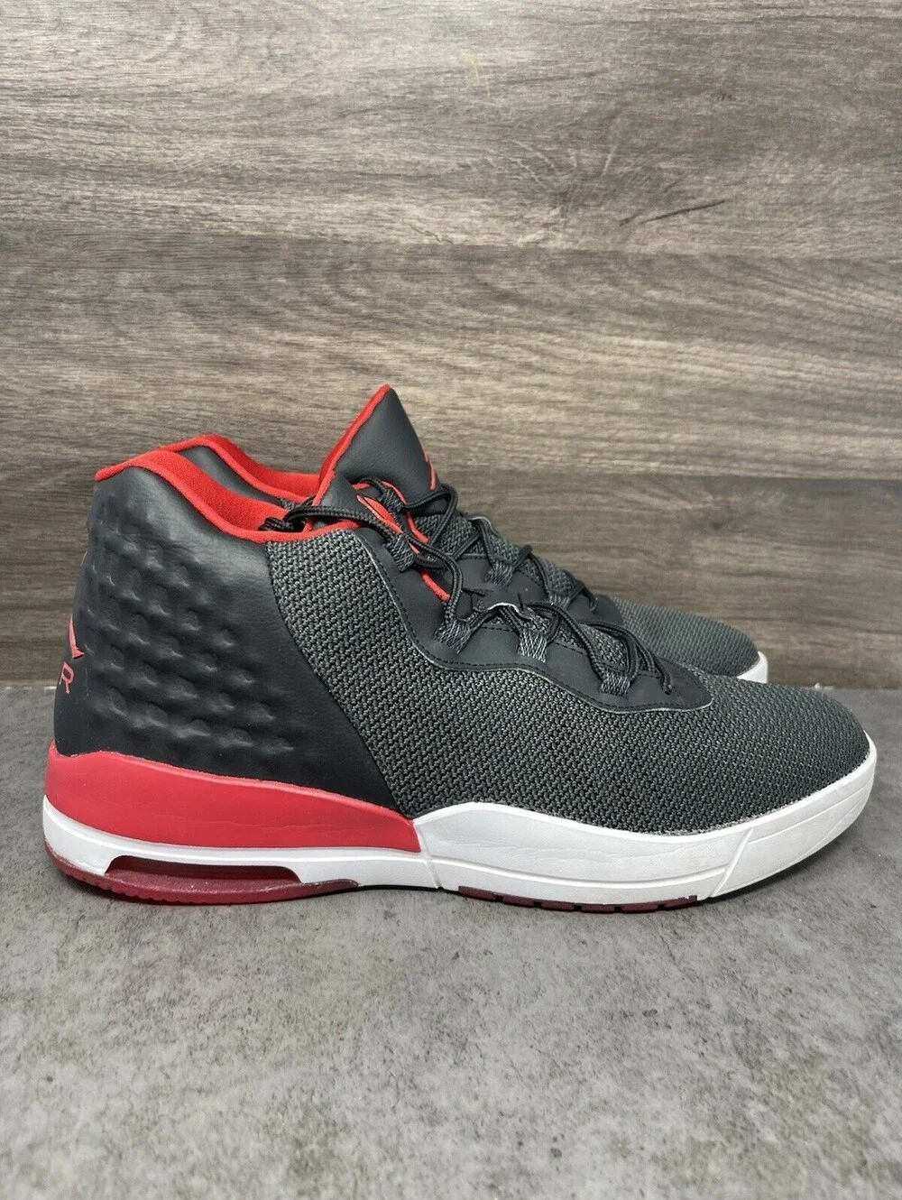 Air Jordan Academy Sneakers Mens Size 12 Bred Black Red 844515-001 Athletic